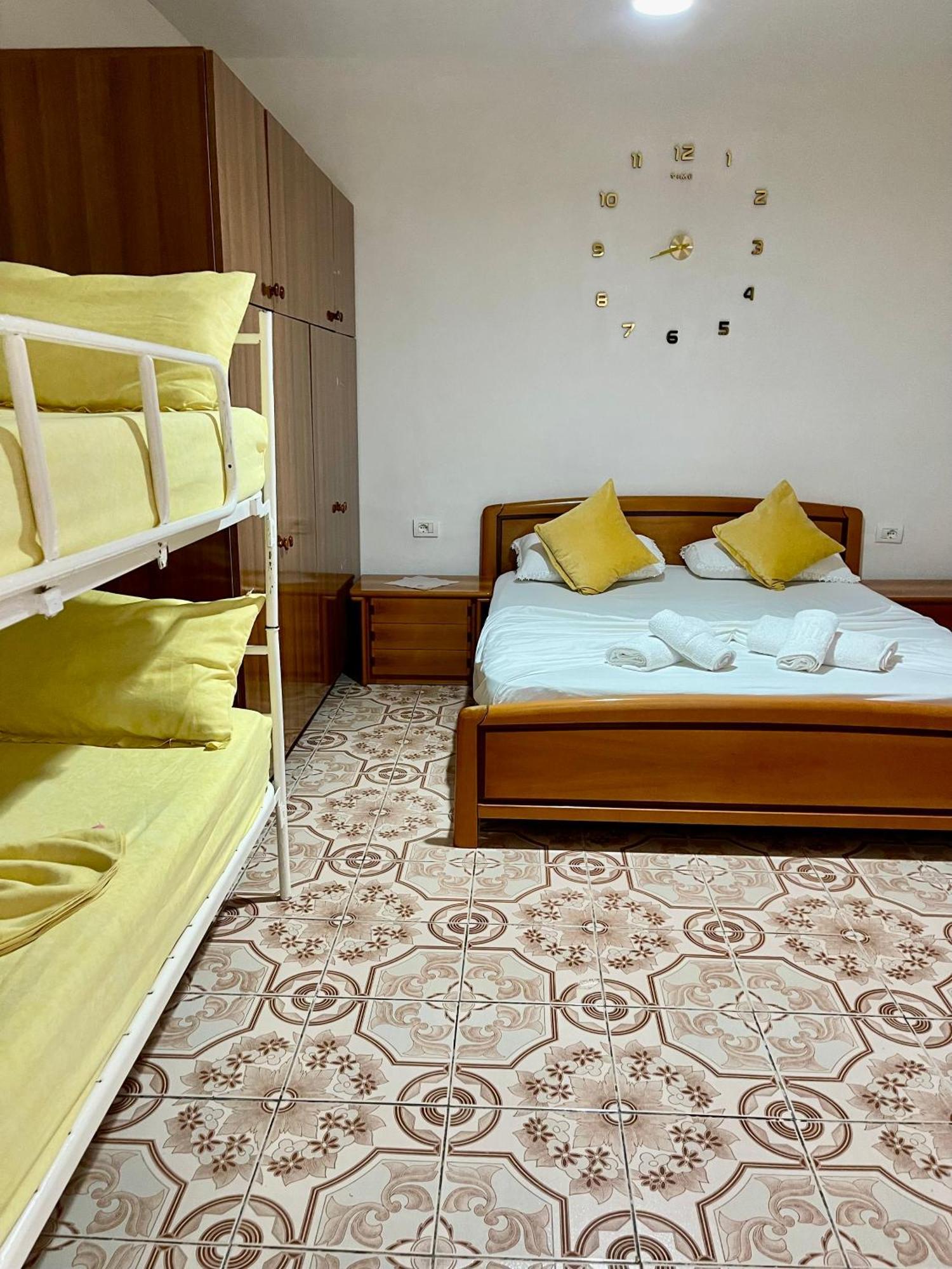 Guest House Dea Vlorë Exterior foto