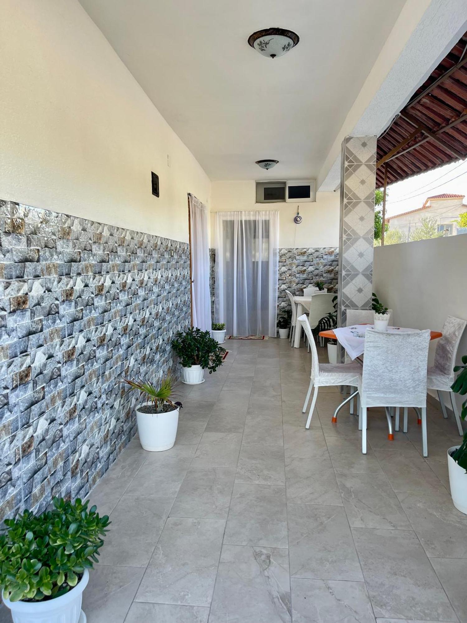 Guest House Dea Vlorë Exterior foto